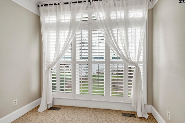 room details with carpet flooring