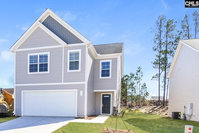 view of front facade featuring cooling unit, a front lawn, and a garage