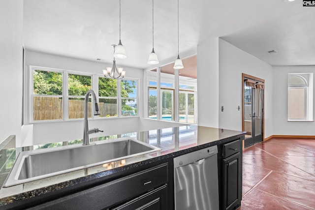 kitchen with dishwasher, plenty of natural light, hanging light fixtures, and sink