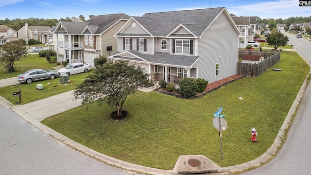 view of front of house featuring a front yard