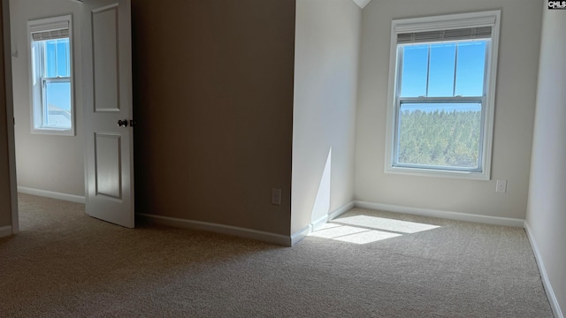 view of carpeted spare room