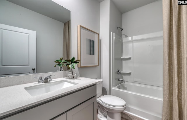 full bathroom featuring vanity, toilet, and shower / bath combo