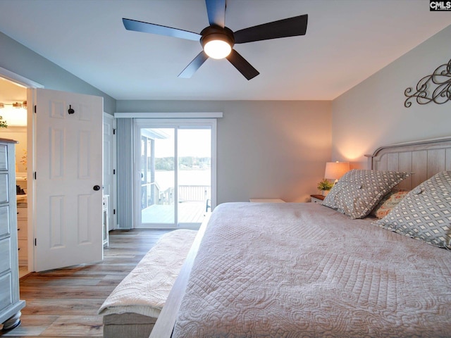 bedroom with connected bathroom, light wood-type flooring, access to outside, and ceiling fan