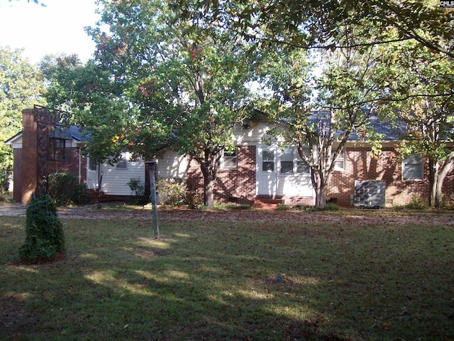 Listing photo 3 for 301 Clyde Ave, Cheraw SC 29520