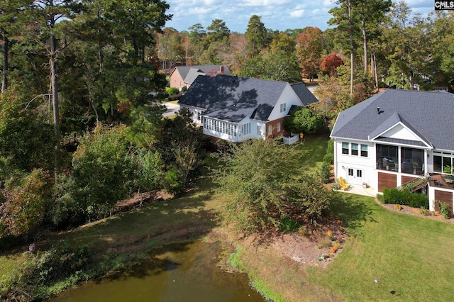 bird's eye view with a water view