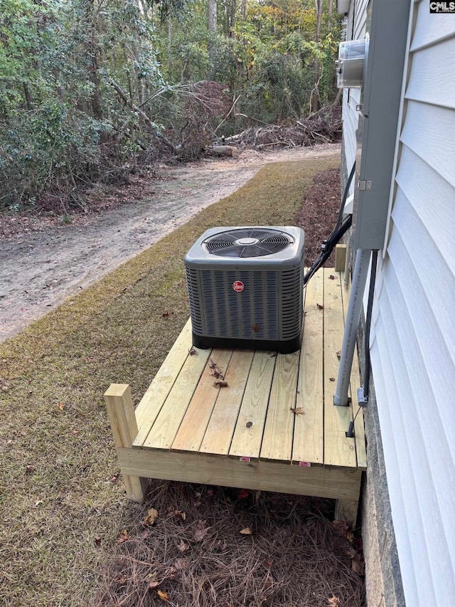 deck featuring cooling unit