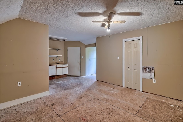 115 Cedar Lake Rd, Blythewood, SC 29016 - empty room with a ceiling fan, lofted ceiling, and a textured ceiling