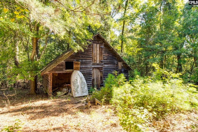 view of outbuilding