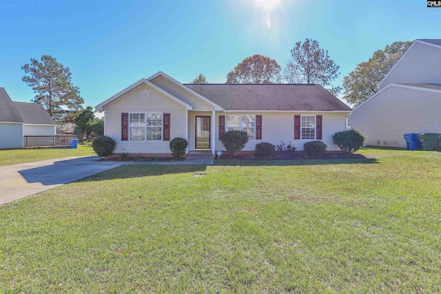 view of front of home featuring a front lawn