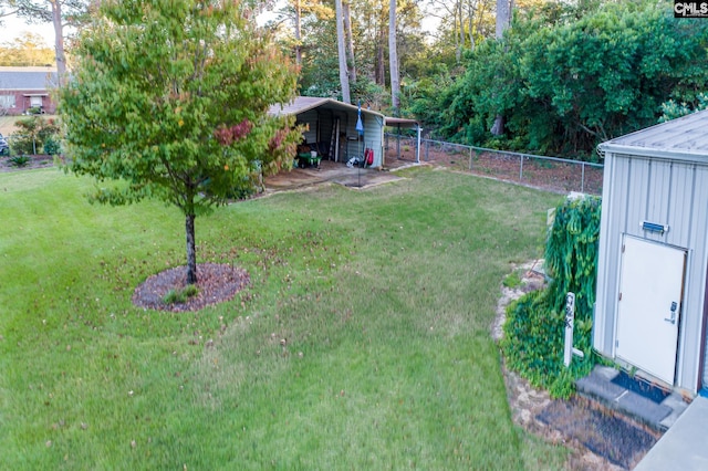 view of yard featuring a carport