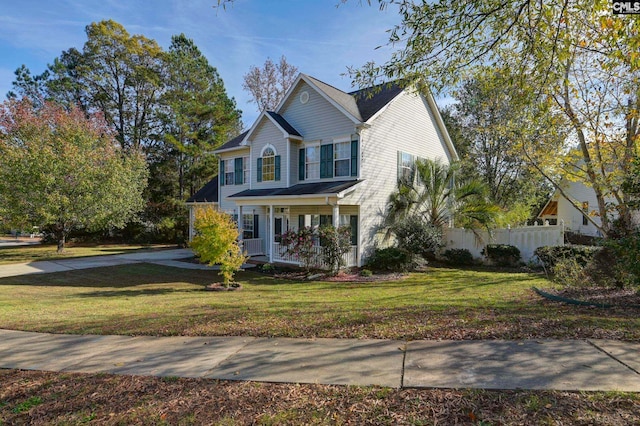 view of front facade with a front yard