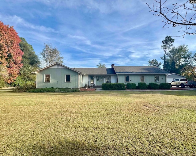 ranch-style house with a front yard