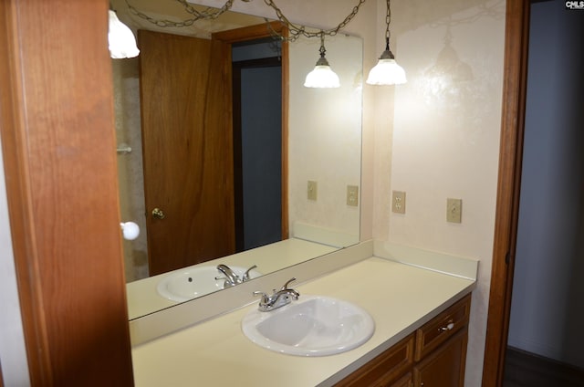 bathroom with vanity