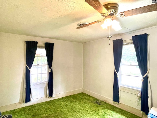 empty room with ceiling fan