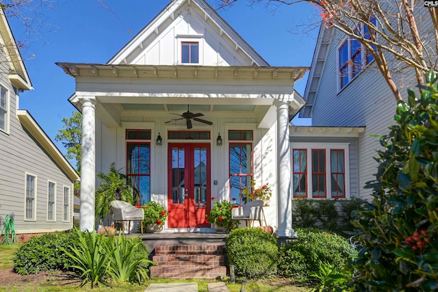 property entrance with ceiling fan