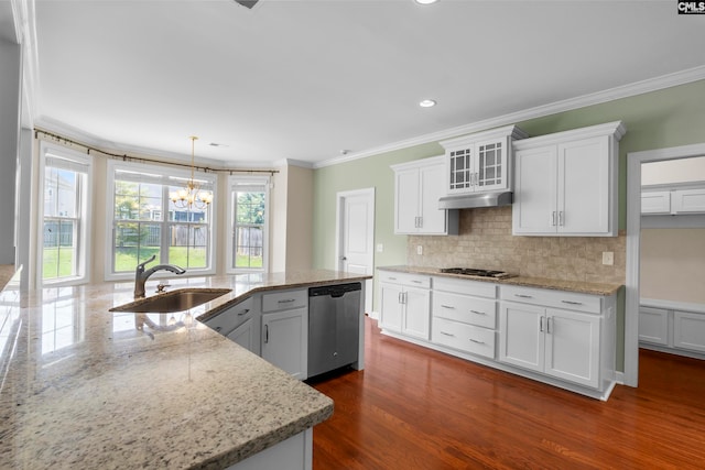 kitchen featuring white cabinetry, sink, dark hardwood / wood-style flooring, appliances with stainless steel finishes, and ornamental molding