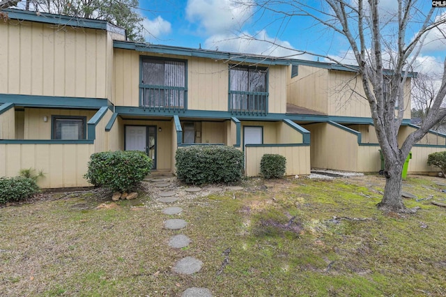 view of townhome / multi-family property