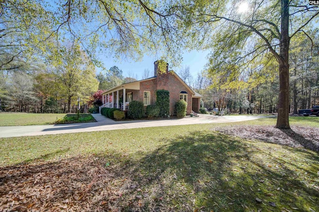 exterior space featuring a yard