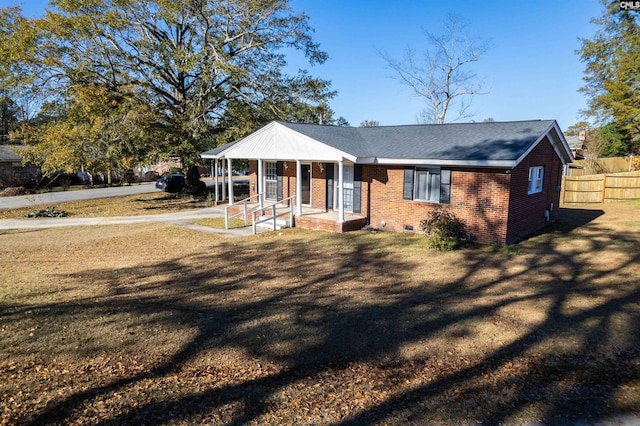 view of front of home featuring a porch