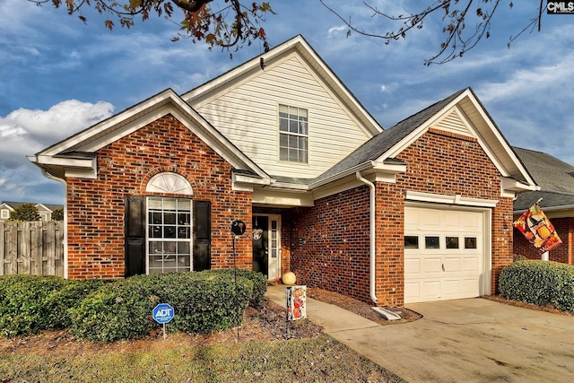 view of front property featuring a garage