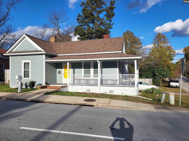 view of front of house with covered porch