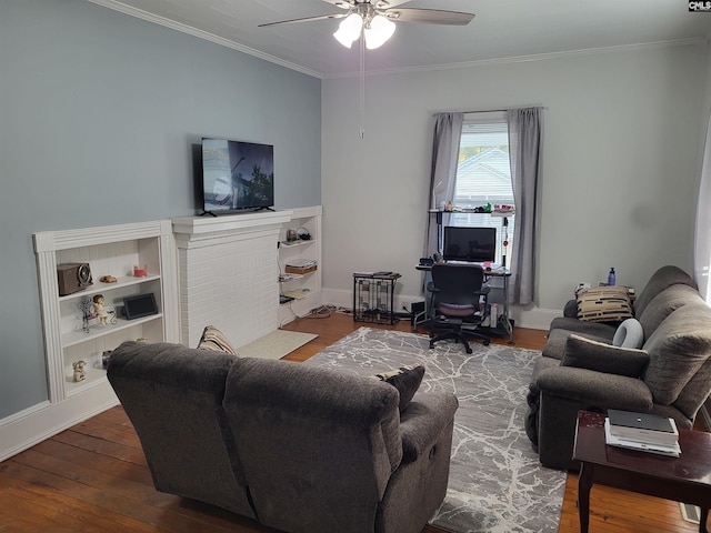 living room featuring ceiling fan, wood-type flooring, and ornamental molding