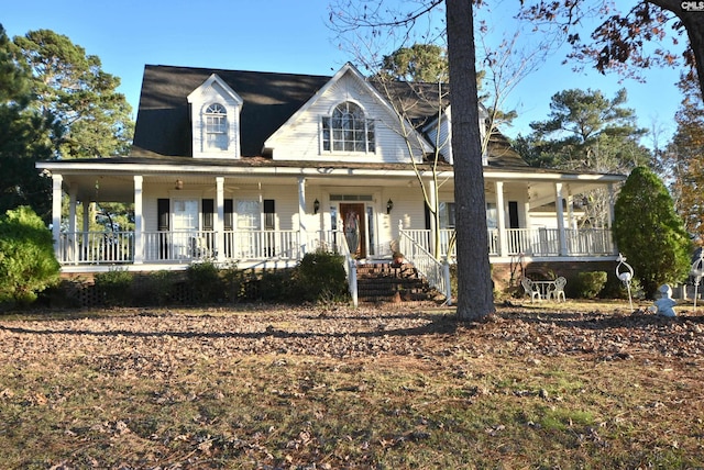 farmhouse-style home featuring a porch