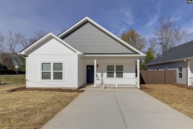 view of front of house with covered porch