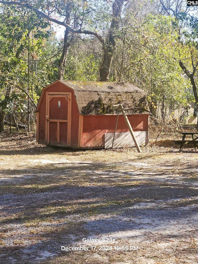 view of outdoor structure