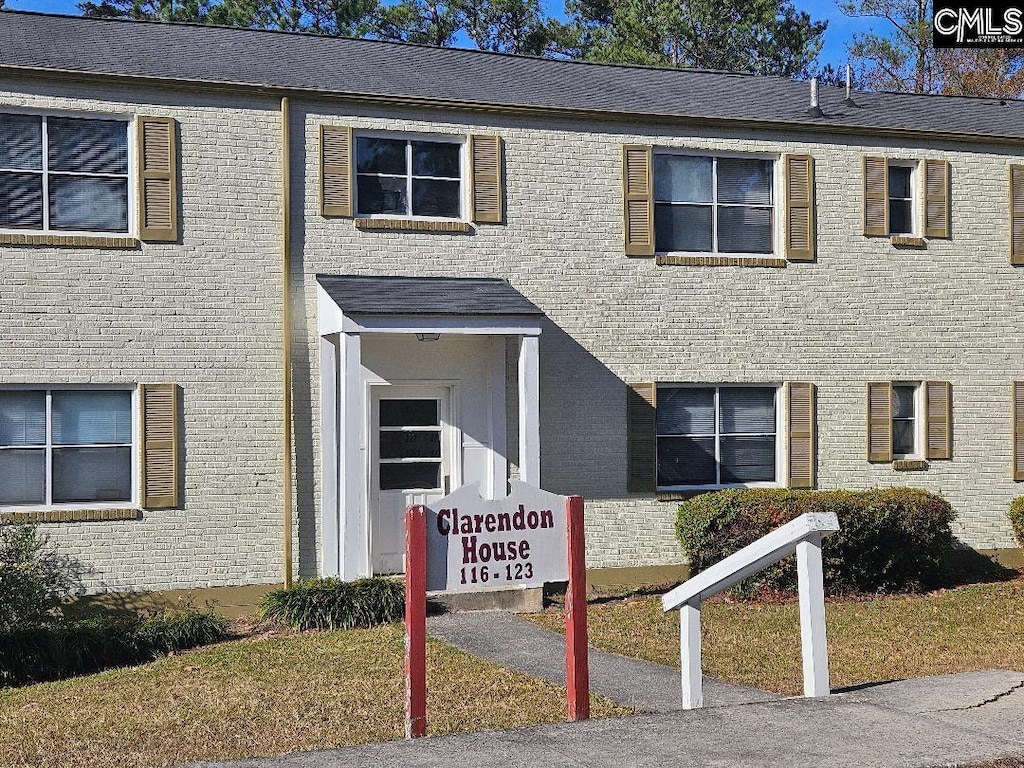 view of townhome / multi-family property