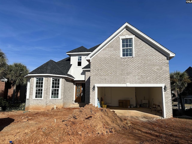 view of front property featuring a garage