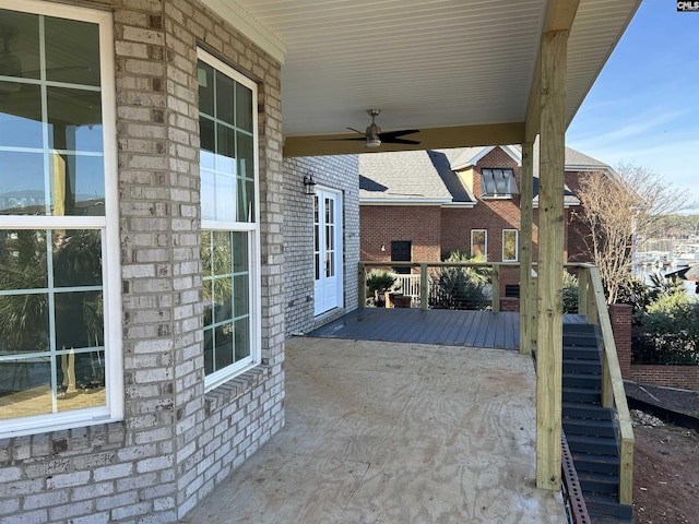 view of patio with ceiling fan and covered porch