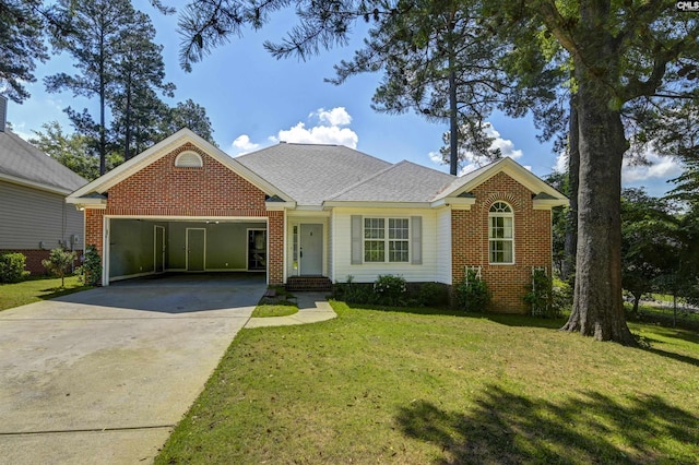 single story home featuring a front yard