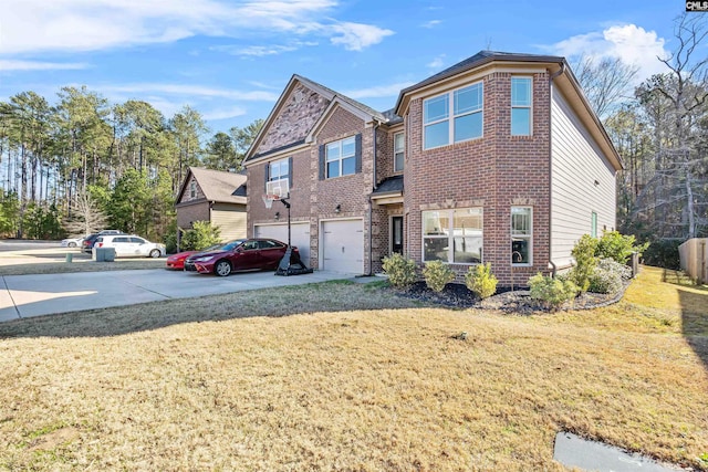 view of front facade featuring a front lawn and a garage