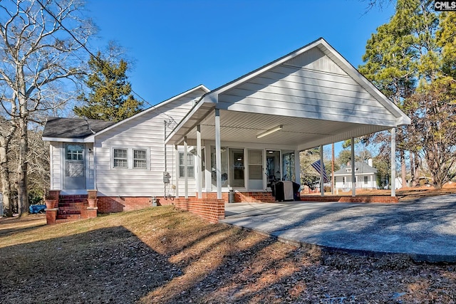 view of front of property