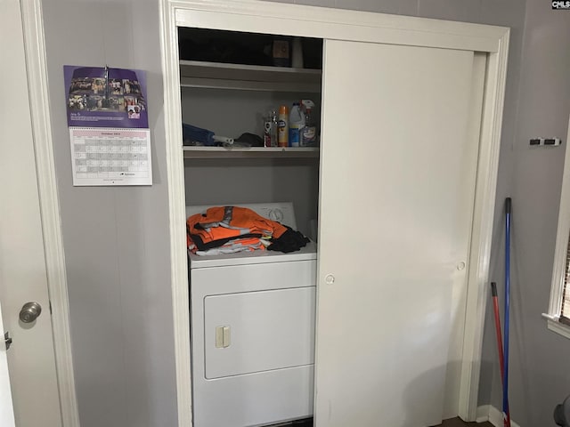 laundry room featuring washer / clothes dryer