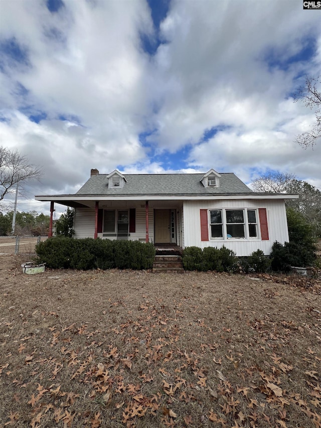 ranch-style house with a porch