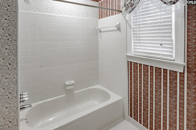 bathroom featuring shower / bath combination