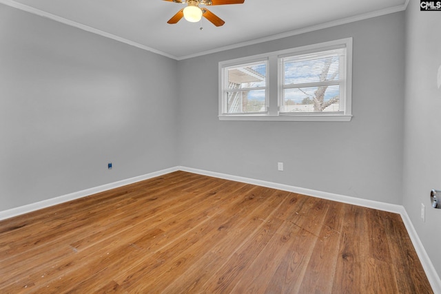 unfurnished room featuring light hardwood / wood-style flooring, ceiling fan, and ornamental molding