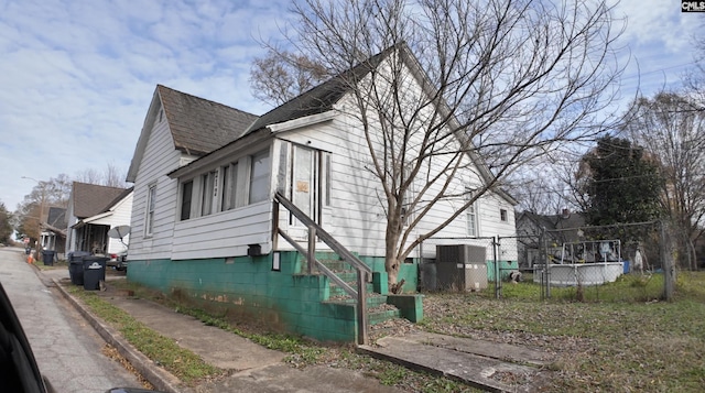 view of property exterior