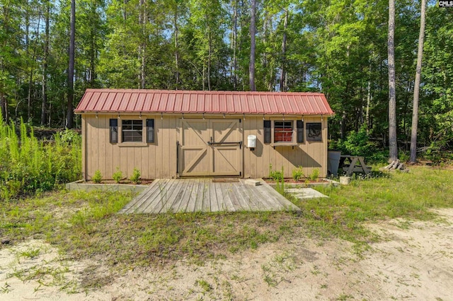 view of outbuilding