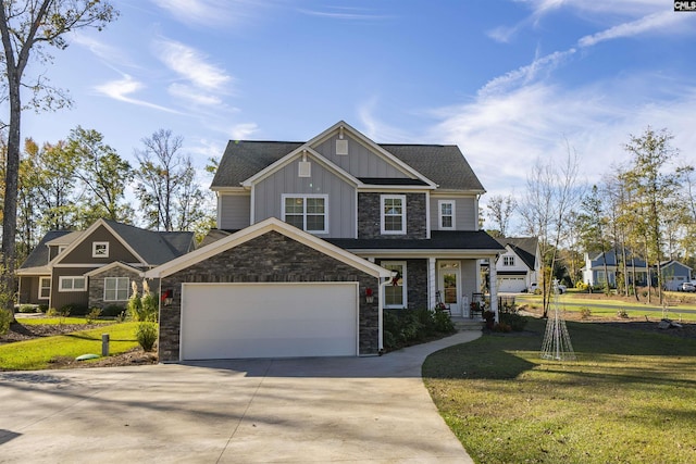 craftsman house featuring a front yard