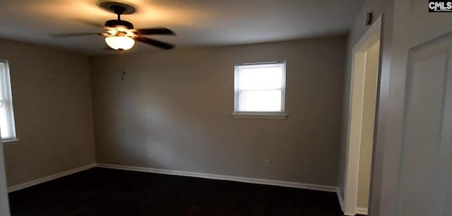 empty room featuring ceiling fan