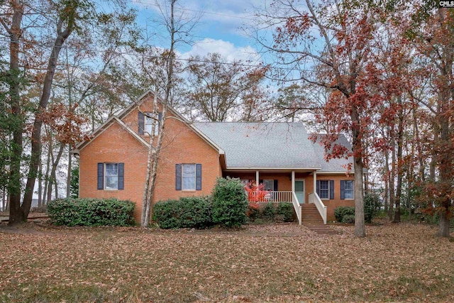 view of front of home featuring a porch