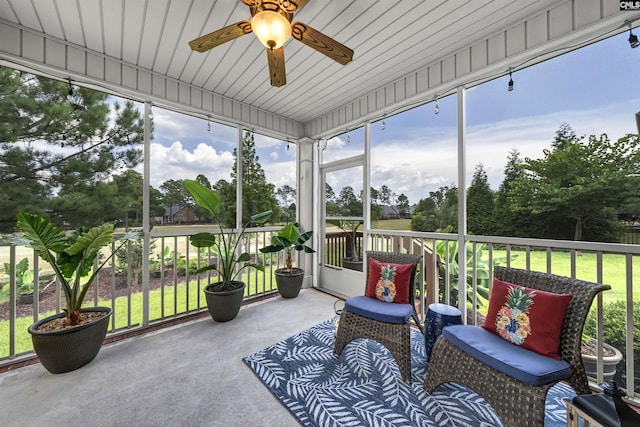 view of sunroom / solarium