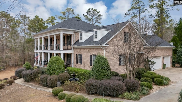 exterior space featuring a balcony