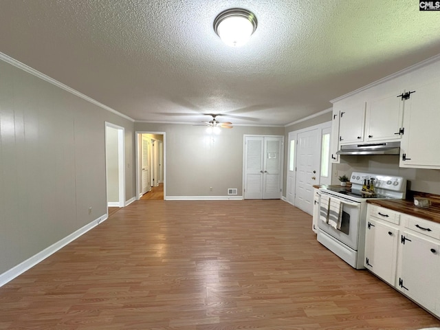 kitchen featuring white cabinetry, a textured ceiling, crown molding, light hardwood / wood-style flooring, and white range with electric cooktop