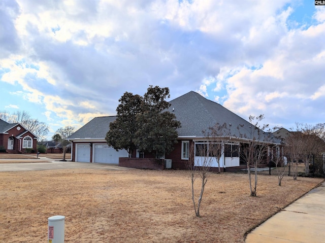 view of front of house featuring a garage