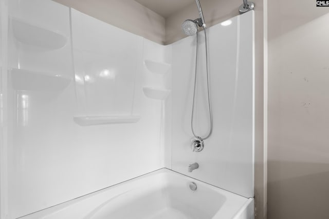 bathroom with shower / bathtub combination