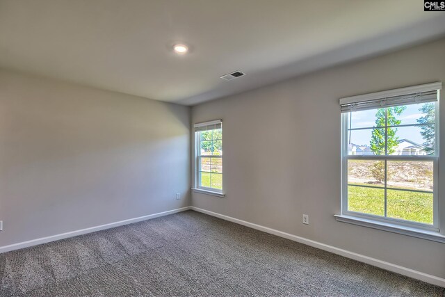 empty room featuring carpet